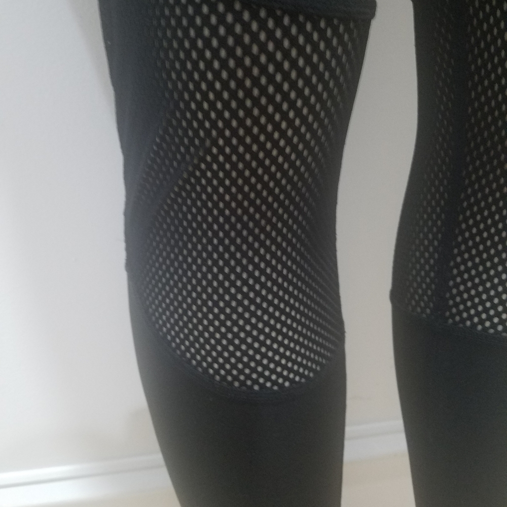 Black Mesh Leggings - Picture 3 of 4